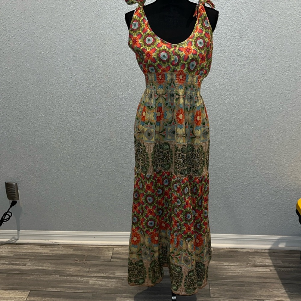 Angie, large sundress - Picture 4 of 7